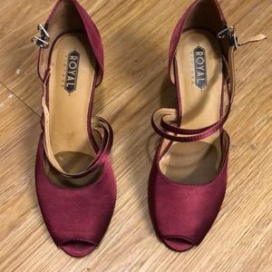 Cranberry Zella shoes from Royal Vintage shoes.